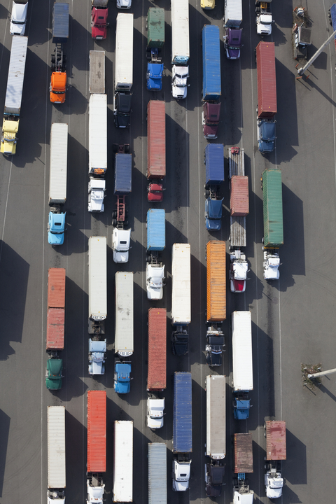 Uma greve ou uma enorme fila de espera nos portos pode atrasar a chegada de sua importação